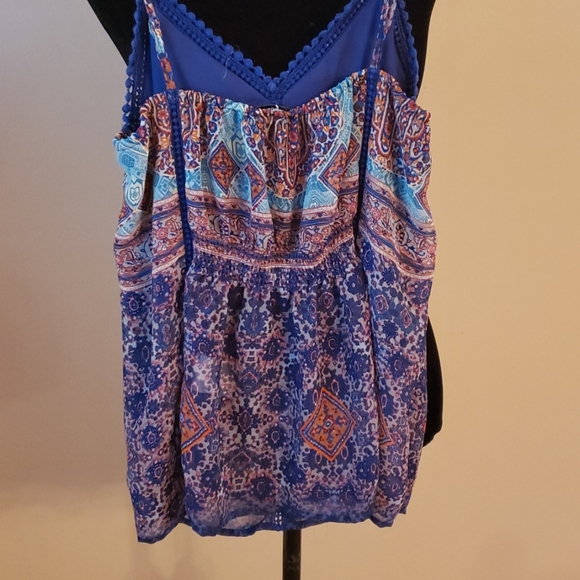 Summer top - Picture 2 of 5